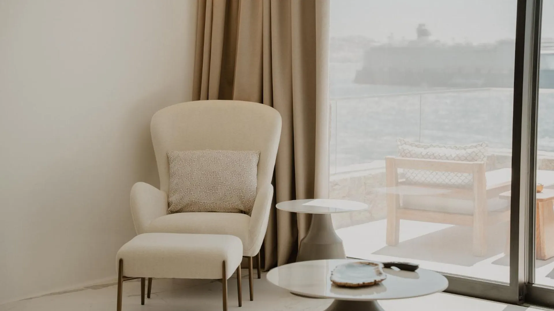 Mykonos Town Tagoo Hillsアパートホテル アパートホテル Mykonos Town