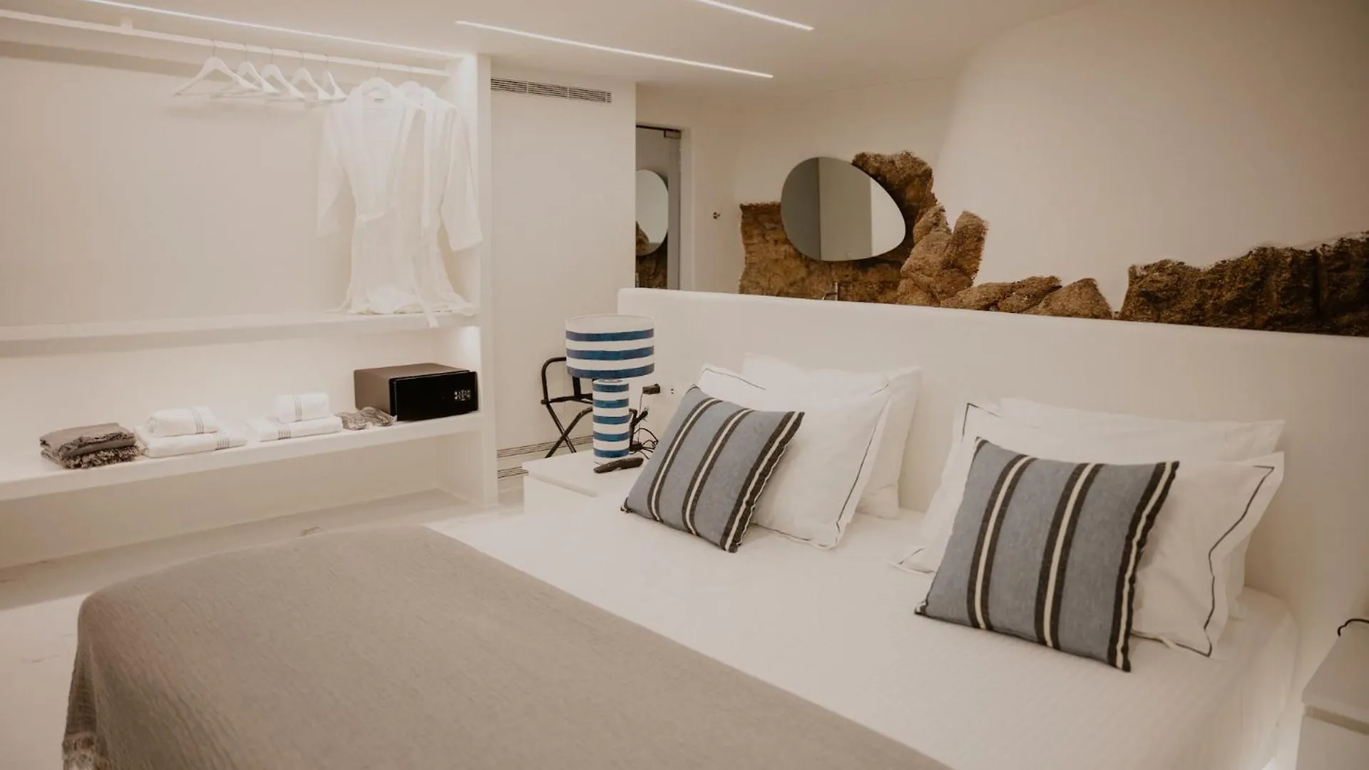 Mykonos Town Tagoo Hillsアパートホテル